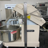 UKOEO U10 electric dough mixer
